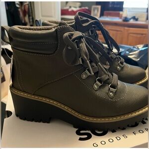 Brand New  Sonoma hiker boots